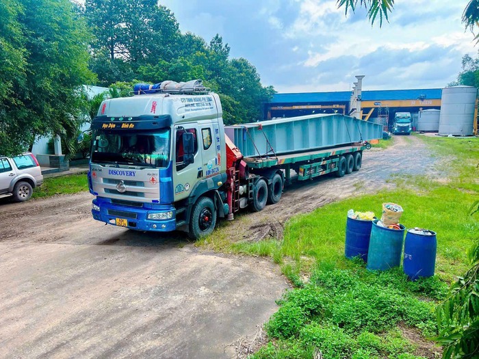 Dịch vụ xe cẩu nâng hạ hàng hóa - Chi Nhánh - Công Ty TNHH Hoàng Phi Vi Na